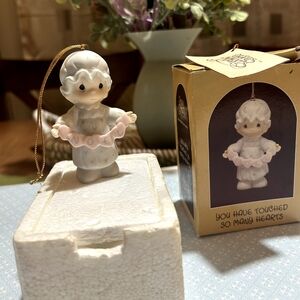 Precious Moments 1987 “YOU HAVE TOUCHED SO MANY HEARTS” Ornament #112356